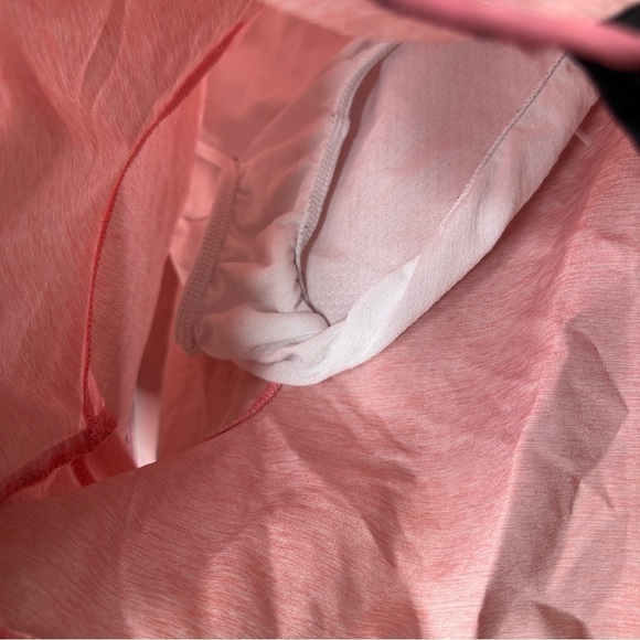 Under Armour loose fit running shorts - Picture 2 of 6